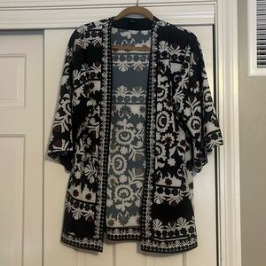 Ann Taylor kimono shirt. Size XS/S.  Cool and unique pattern!
